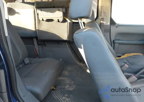 2003 Honda Element Dx z USA, uszkodzony, nr VIN 5J6YH282X3L004972